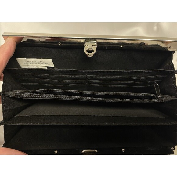 Black Crocodile pattern Leather Clutch with Compartments Preowned - Picture 5 of 9